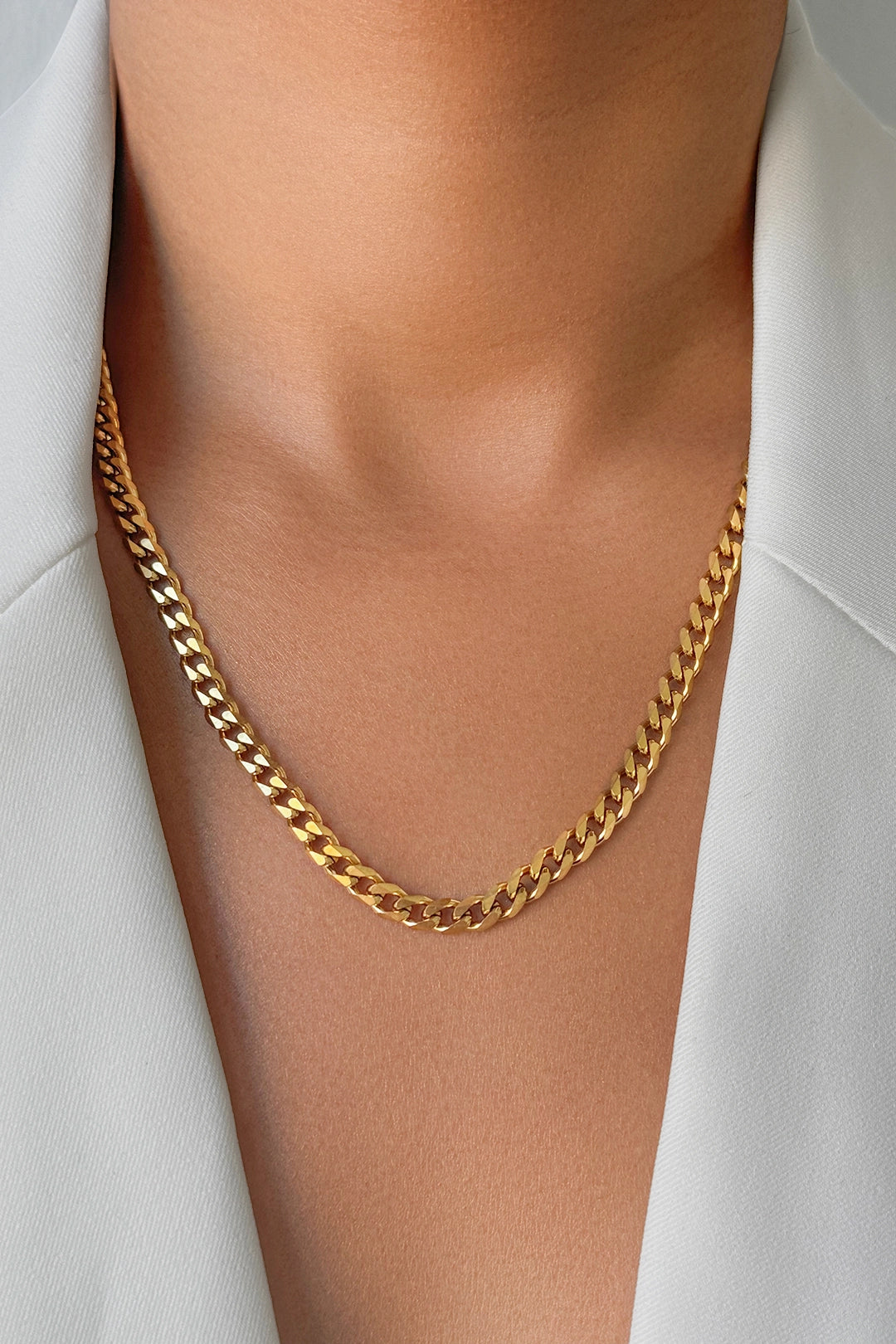Timeless Havana Chain styled on neck – elegant stainless steel jewelry, a perfect timeless gift
